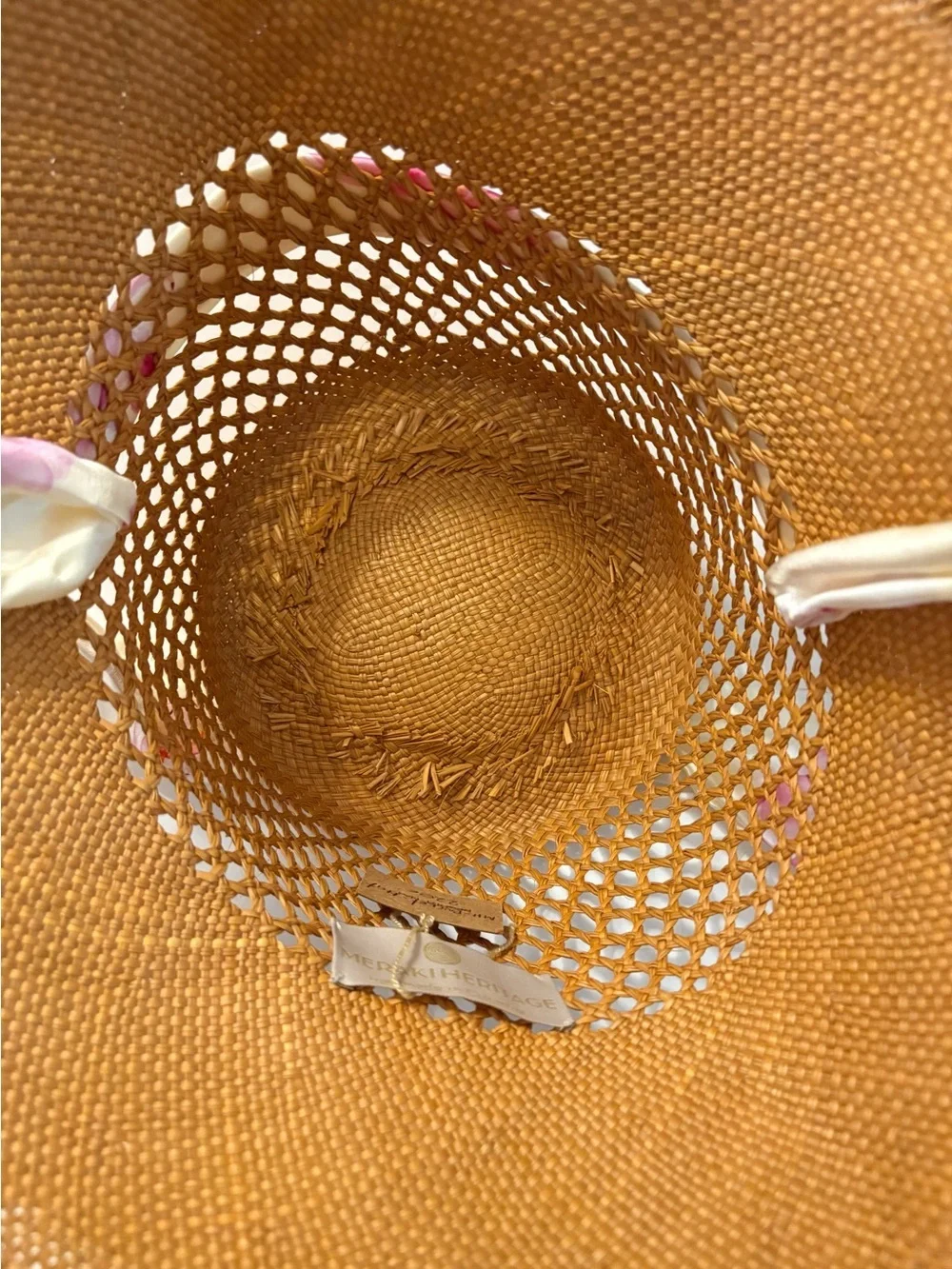 NWT MARAKI HERITAGE Beige Bucket Straw Hat with Silk Tie, vacation ready